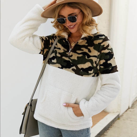 ♦️🆕Animal Print Furry Zipper Sweater White - Picture 5 of 6